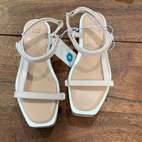 Size 8 - Summertime Sandals - Velcro/ Cork Platform, '90s athleisure - Picture 7 of 10